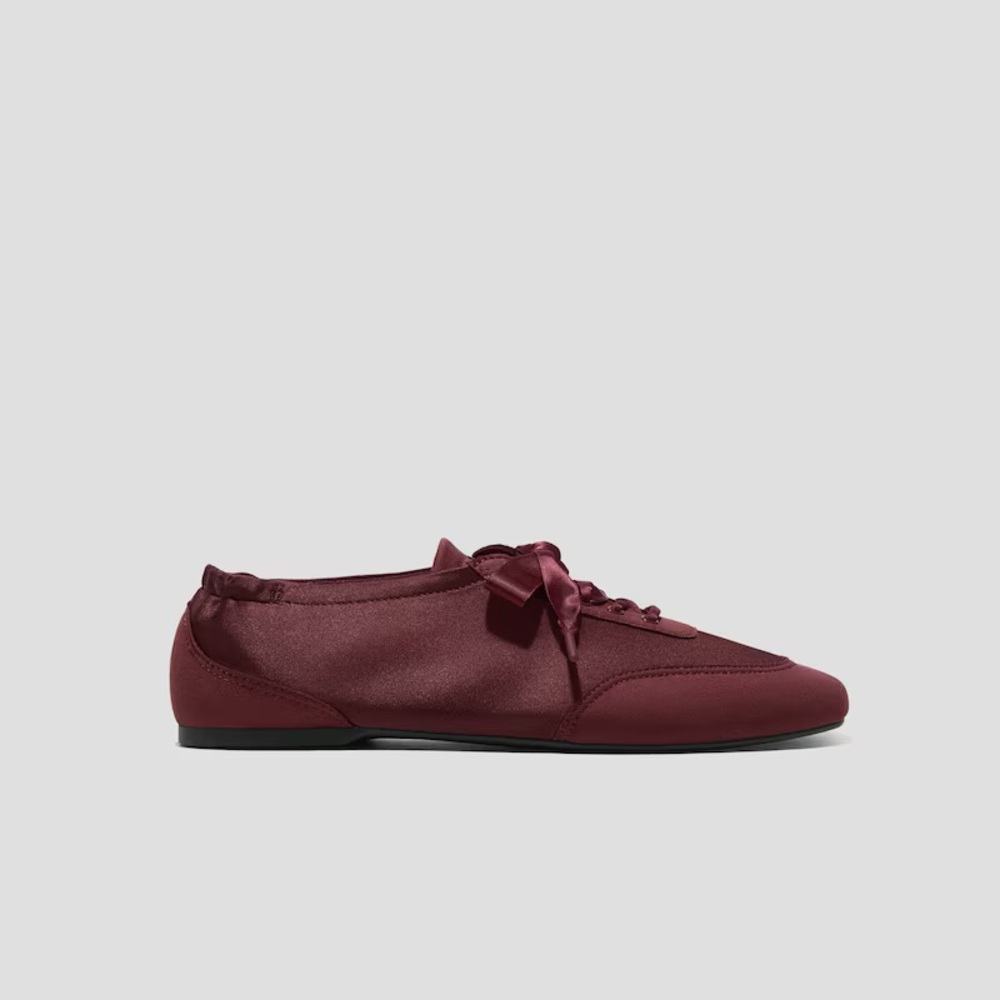 Chic Burgundy Flats for Women - Picture 2 of 3